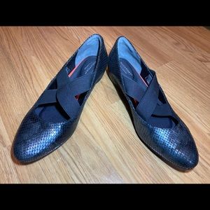 Rockport Womens Size 10 Total Motion Wedge